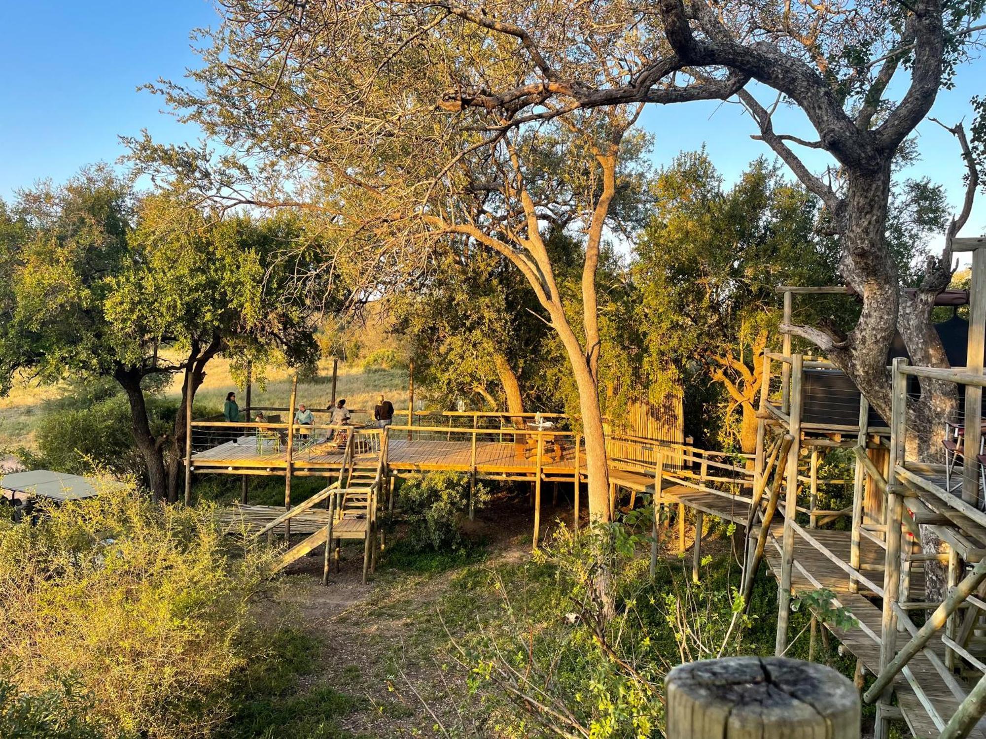 Rhino Walking Safaris Hotel Skukuza Bagian luar foto