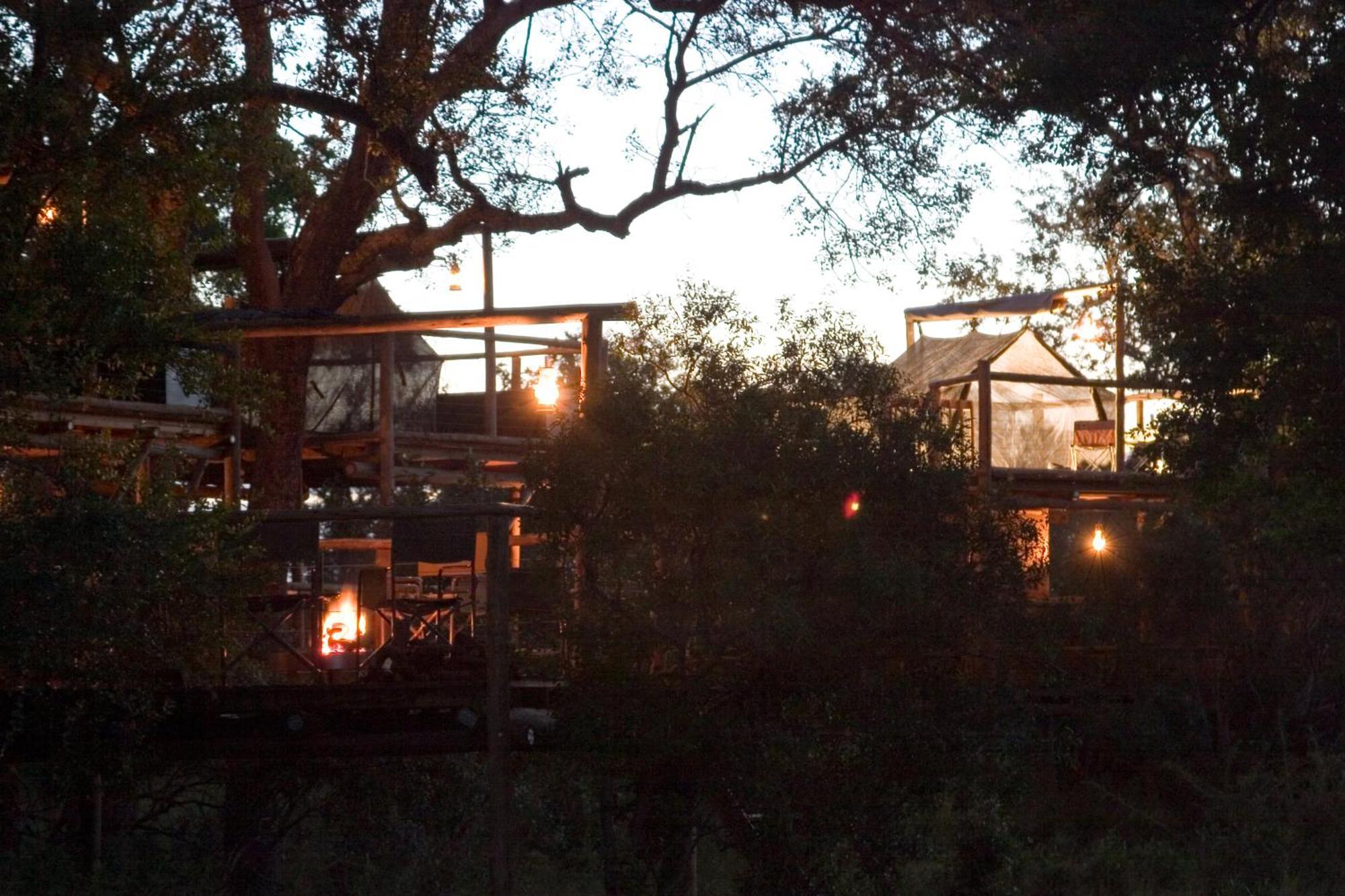 Rhino Walking Safaris Hotel Skukuza Bagian luar foto