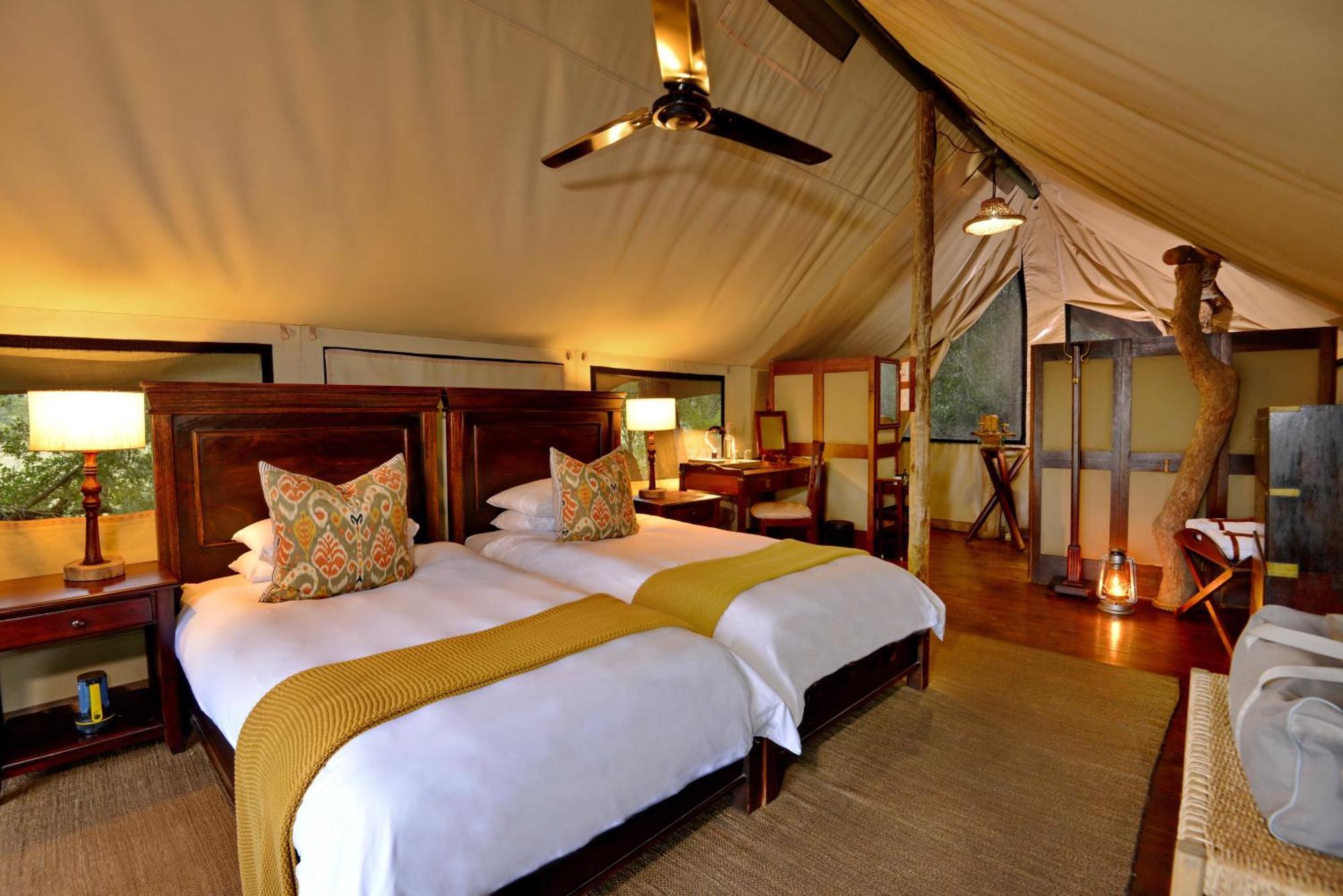Rhino Walking Safaris Hotel Skukuza Bagian luar foto