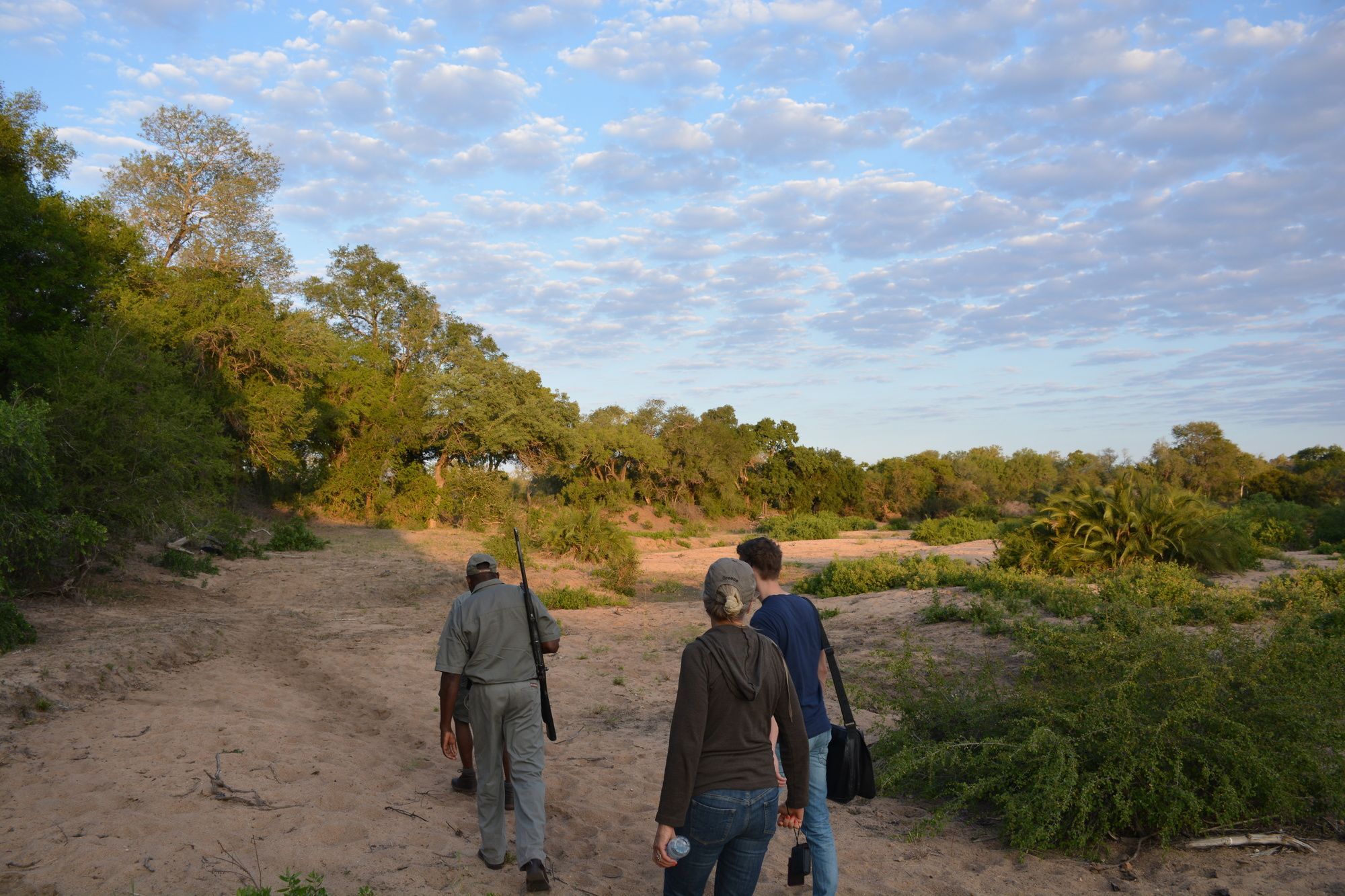 Rhino Walking Safaris Hotel Skukuza Bagian luar foto