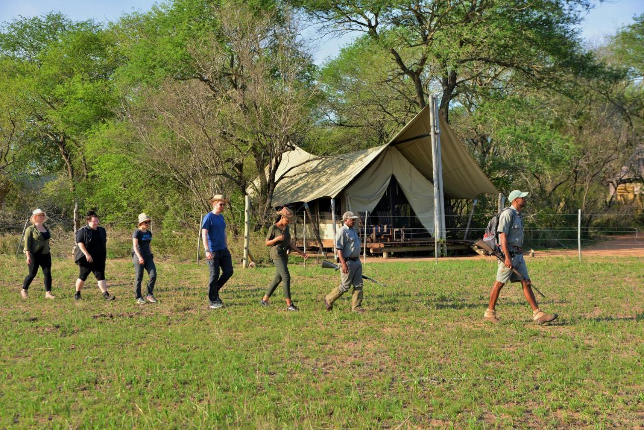 Rhino Walking Safaris Hotel Skukuza Bagian luar foto